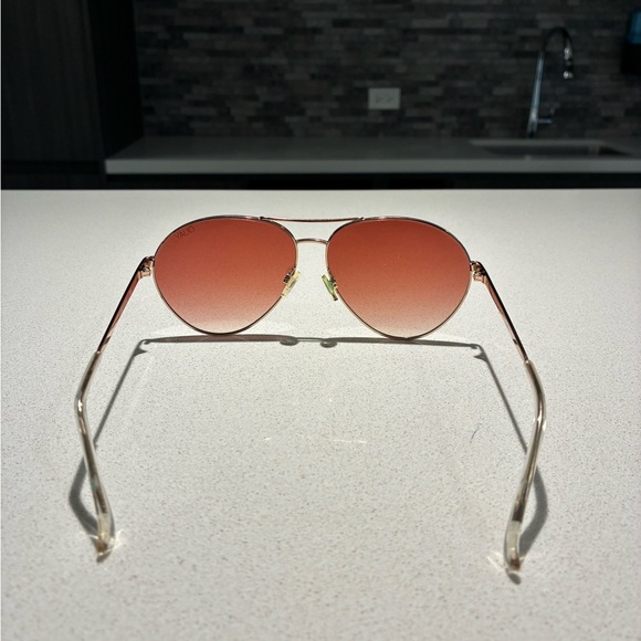Quay Sunglasses with Pink Lenses - Picture 4 of 9